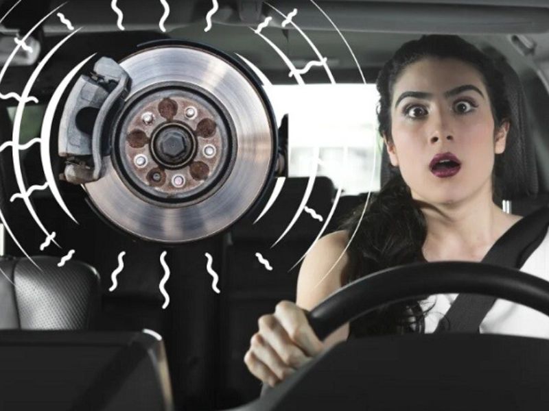 Động cơ rung khi dừng hoặc chạy chậm