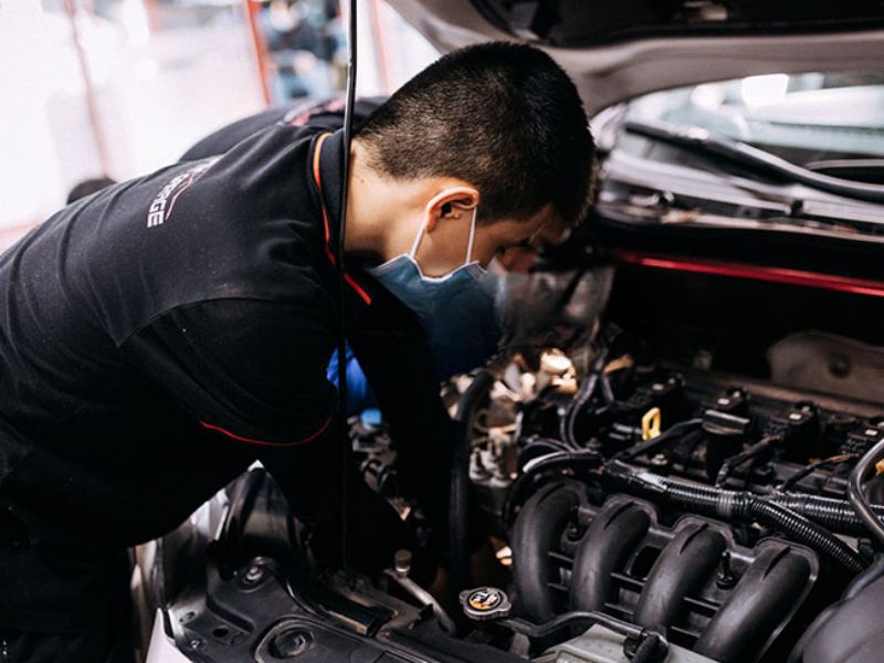 Top 8+ gara sửa chữa ô tô uy tín chuyên nghiệp nhất Hà Nội 8 Kỹ thuật viên có chuyên môn sẽ chẩn đoán bệnh đúng từ đầu