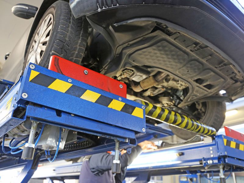 5 Kinh nghiệm mở gara ô tô đắt khách từ chuyên gia cho người mới 6 Lựa chọn thiết bị tại xưởng từ các thương hiệu uy tín để đảm bảo độ bền