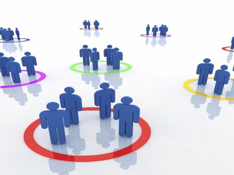 7 phần mềm quản lý thông tin khách hàng gara ô tô 9 Phân nhóm khách hàng để chăm sóc