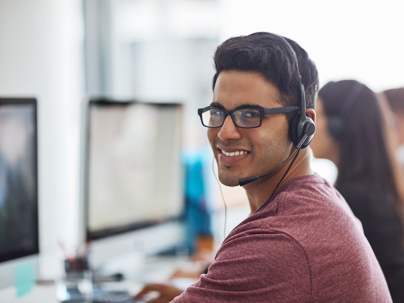 Theo dõi và chăm sóc khách hàng sau xử lý khiếu nại