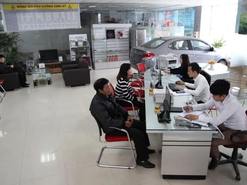 Cần ghi nhận biển số, số km, yêu cầu sửa chữa và tình trạng ban đầu