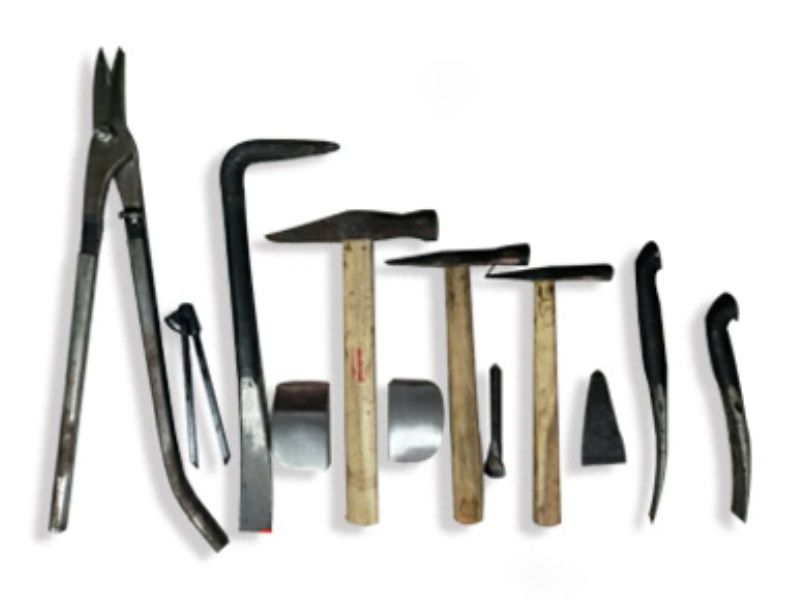 Gò thủ công bằng búa – đe