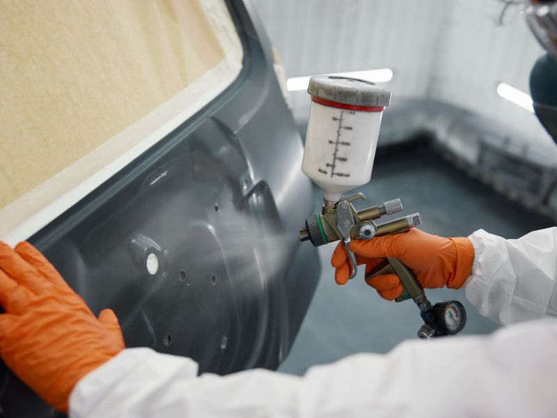 Sơn gốc nước được ứng dụng trong chăm sóc xe ô tô